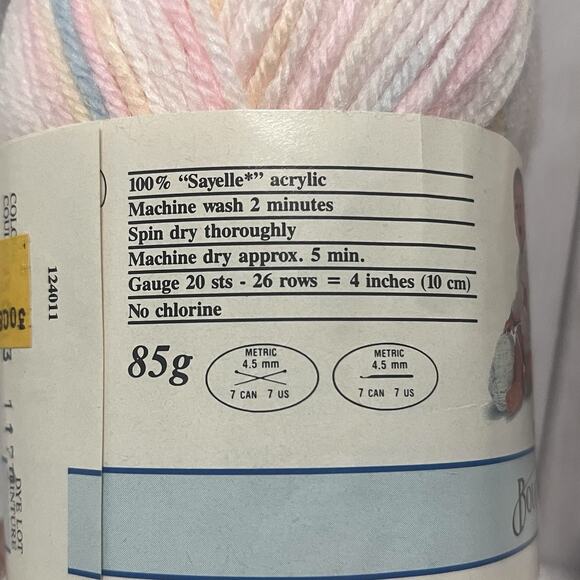 Bouquet Rainbow Prints Pink Pastels Knitting Worsted Lot of 2 Skeins - Picture 4 of 5